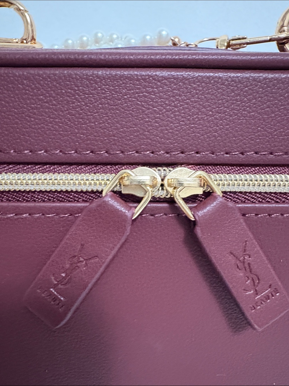 NIB Ysl beauty vanity pouch in to crossbody bag - Picture 4 of 13